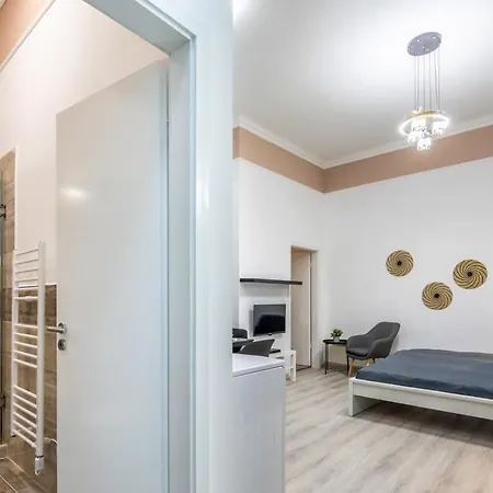 New And Convenient * Budapest